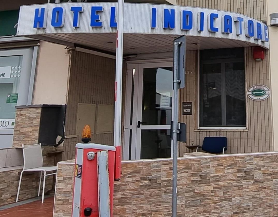 Hotel Indicatore Budget & Business At A Glance Campi Bisenzio Exterior foto